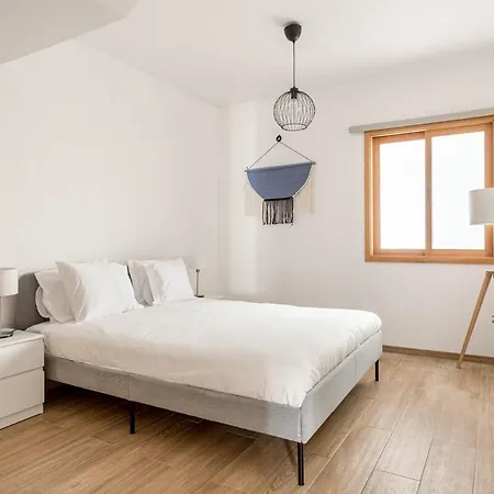 Guestready - & Spacious In Apartament