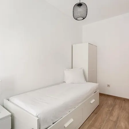 Apartament Guestready - & Spacious In *