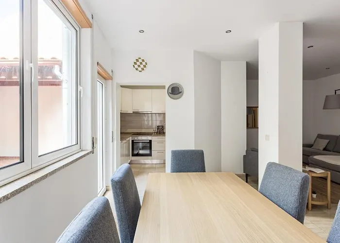 Апартаменты Guestready - & Spacious In *